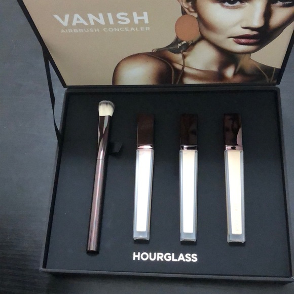 Concealer - Picture 2 of 2